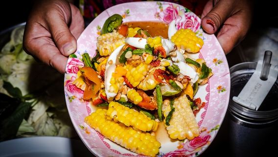 Lawatan Makanan Chiang Mai Perisa Utara dengan 15+ Rasa