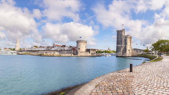 7 wonders of La Rochelle exploration game and tour