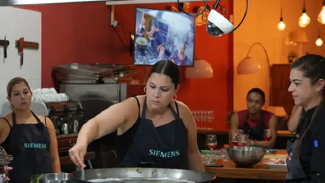 Valencian paella workshop and visit to the Algiros market