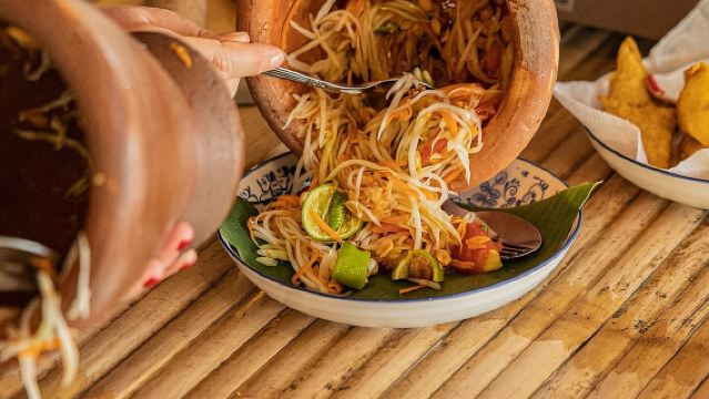 คลาสสอนทำอาหารโดยครูชาวเกาะสมุย คุณเกงและครอบครัวโอ