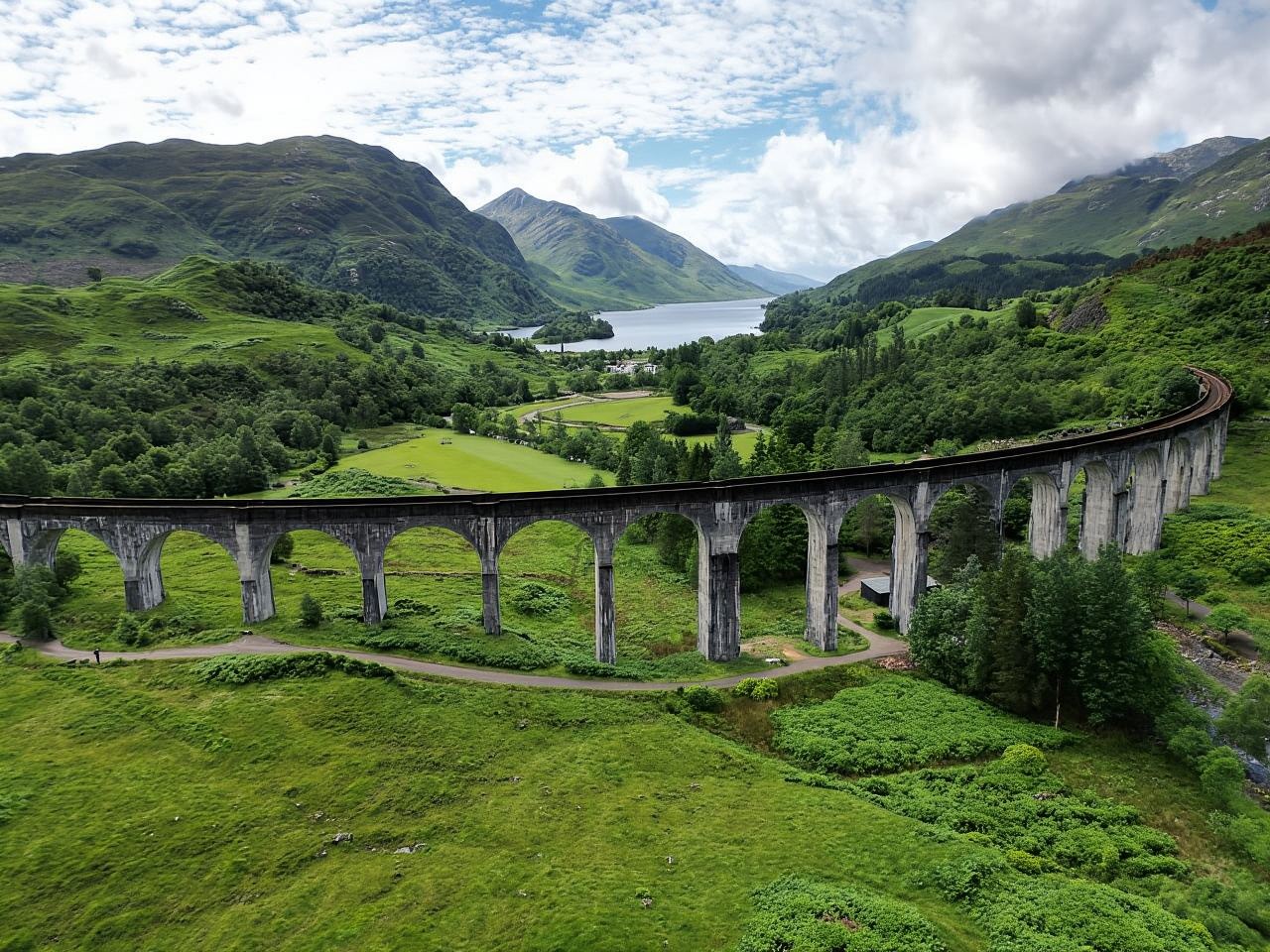 Edinburgh ke Inverness: Glencoe, Glenfinnan dan Highlands
