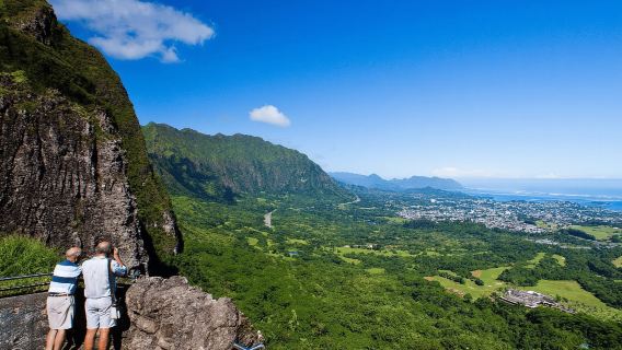 Oahu Hidden Gems & Waimea Botanical Garden/Waterfall tour