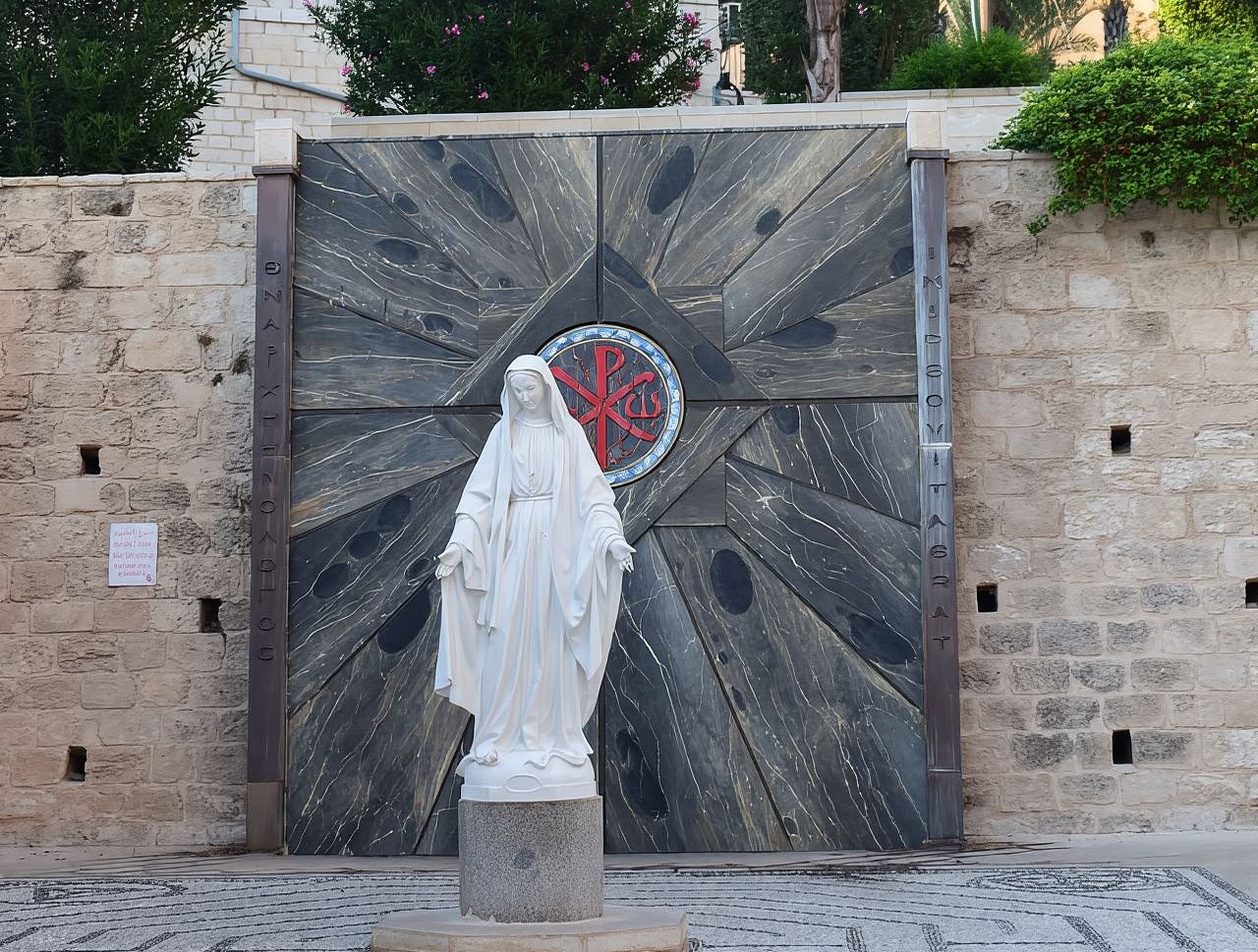 Dari Tel Aviv: Jelajah Sungai Jordan, Nazareth & Laut Galilee