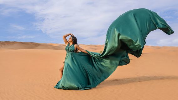 Servizio fotografico con abito volante a Dubai con trasferimenti