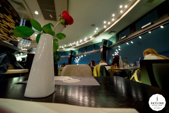 Thessaloniki: OTE Tower Rotating Experience with Light Meal