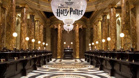 London Warner Bros. Studio Tour - The Making of Harry Potter + Oxford 1-day tour [round-trip bus/1 person booking]