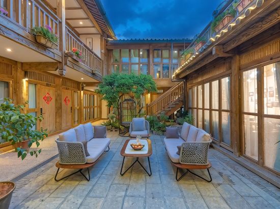 Others 5, Ruochen Xuyu (Morning's Preface) Lion Hill Naxi Courtyard, Lijiang