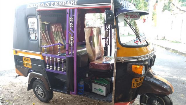 Explore Kochi by Tuk Tuk (book 1 adult & 2 go free (local only)