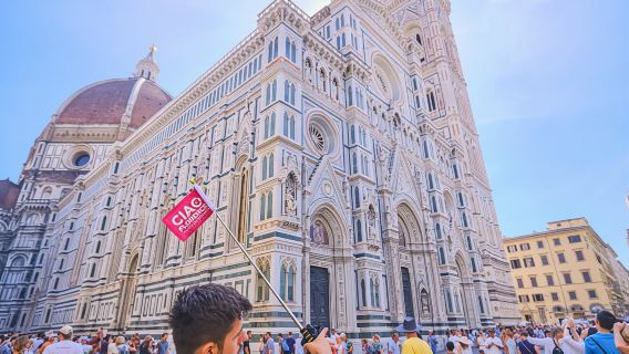 du lịch theo đoàn nhỏ với dịch vụ vào cửa nhanh