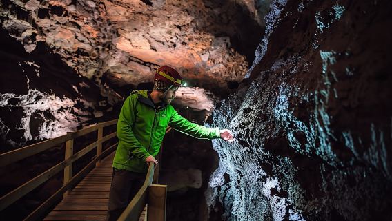 Reykjavik small-group tour to Silver Circle and Vidgelmir lava cave visit