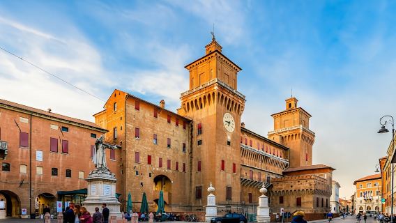 Private walking tour of the historic center of Ferrara