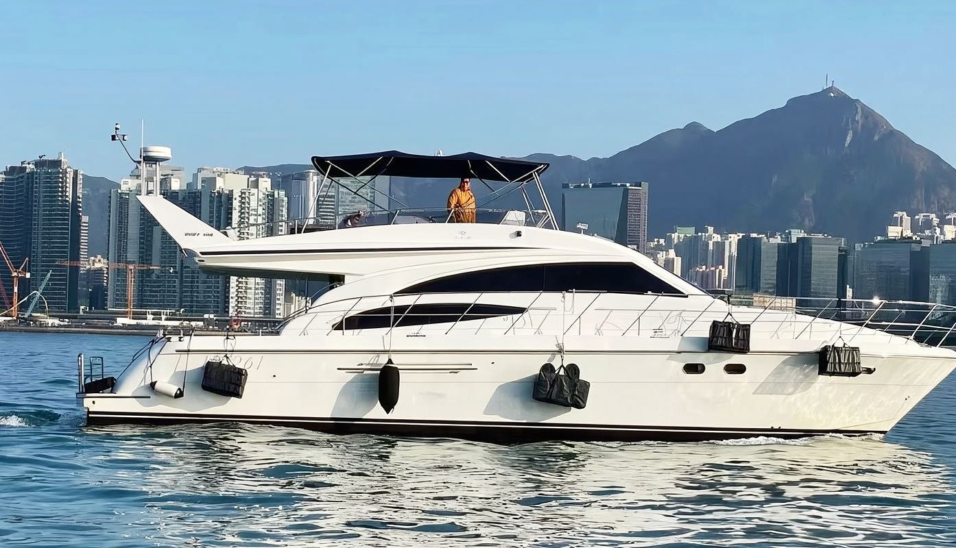 [Noleggio di yacht a Hong Kong] Nuovo yacht di lusso occidentale da 65 piedi (consigliato per 5-25 persone) Ideale per compleanni/proposte di matrimonio/team building [KTV+vino bianco+champagne] Opzioni di itinerari e orari flessibili
