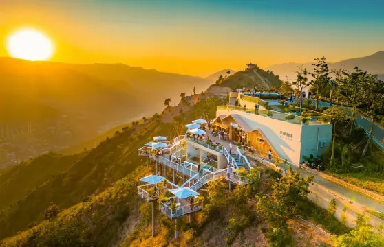 攀枝花東華山山地體育公園+迤沙拉村+金沙大峽谷觀景台一日遊