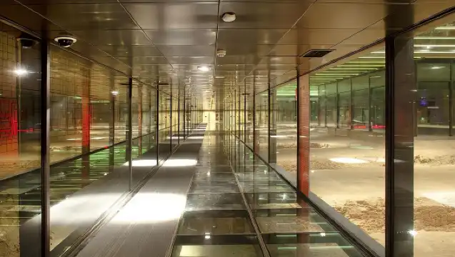 Private Xi'an Tour: Terracotta Warriors, Hanyangling Museum, Cave Homes