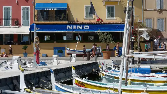 Cassis and Aix en Provence Sightseeing Tour from Marseille