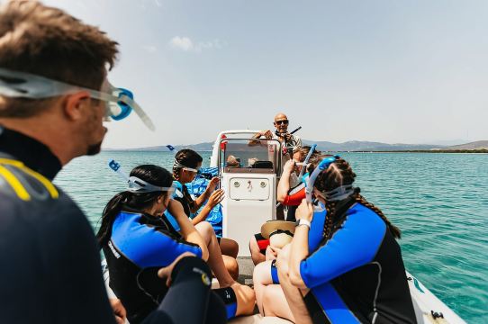 Athena: Perjalanan Snorkeling di Tanjung Marathon dan Teluk Schinias