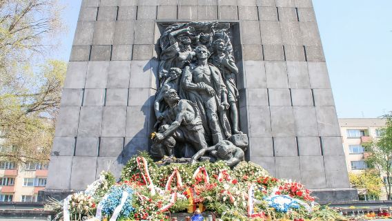 Warsawa: Tur 2 Jam Kehidupan Sehari-hari di Ghetto Warsawa