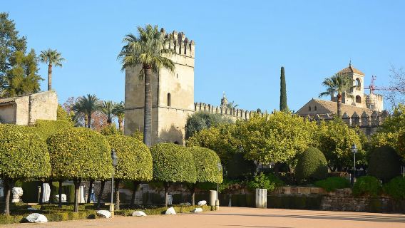 Córdoba: Visita guiada a los jardines y la fortaleza de los Reyes Católicos