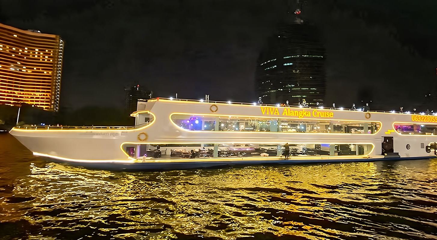 Bangkok Night Chao Phraya River Cruise on the Viva Alangka Prince Alangka Boat, Departing from Asiatique/Siam Paragon/Terminal 21