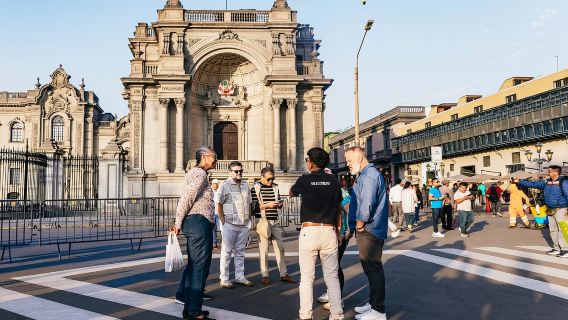 Lima City Tour: Historic Center, Love Park & Catacombs