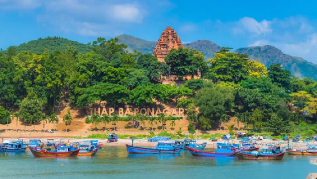 Thành phố Nha Trangin yksityinen kokopäivän kierros | sisältyy vaihto, lounas ja mutakylpy/Vietnamin hieronta