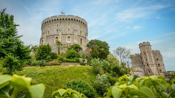 Excursión de un día al Castillo de Windsor, las Termas Romanas de Bath y Stonehenge desde Londres