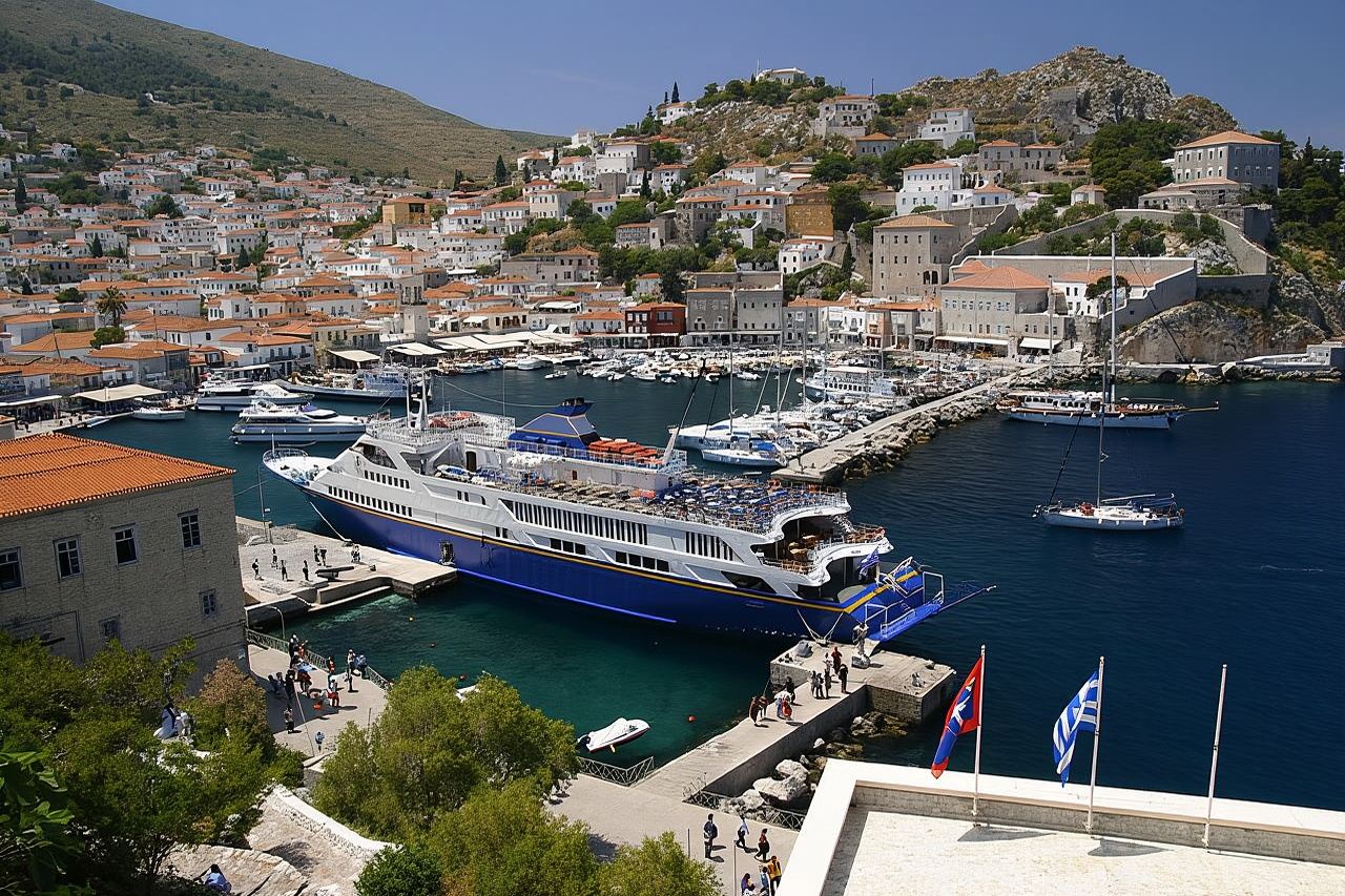 VIP Day Cruise from Athens to Hydra, Poros and Aegina