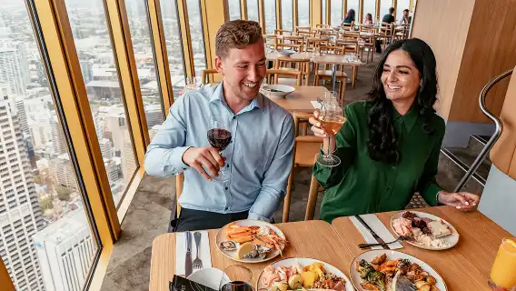 雪梨塔旋轉餐廳海鮮自助餐【靠窗座位可選&午餐/晚餐&360度俯瞰雪梨全景Sydney Tower Eye】