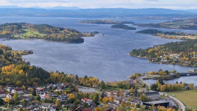包車10小時：蒂裏湖+阿克爾碼頭+奧斯陸峽灣+維格蘭雕塑公園