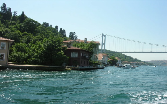 Istanbul: Tur Perahu Selat Bosphorus dan Tanduk Emas dengan Pemandu