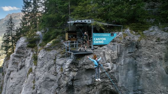 Interlaken: Canyon Swing in Grindelwald