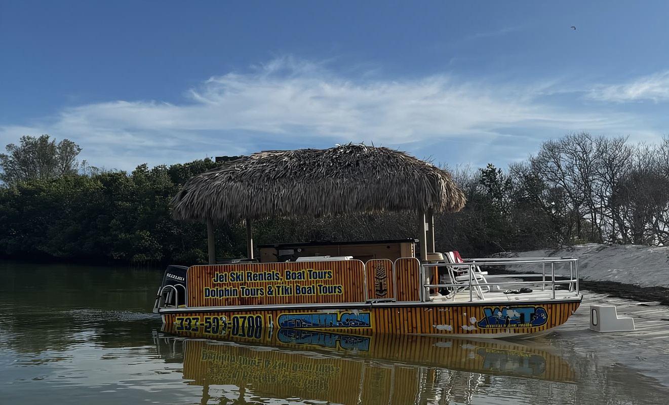 Clearwater Beach: Tiki Boat Experience