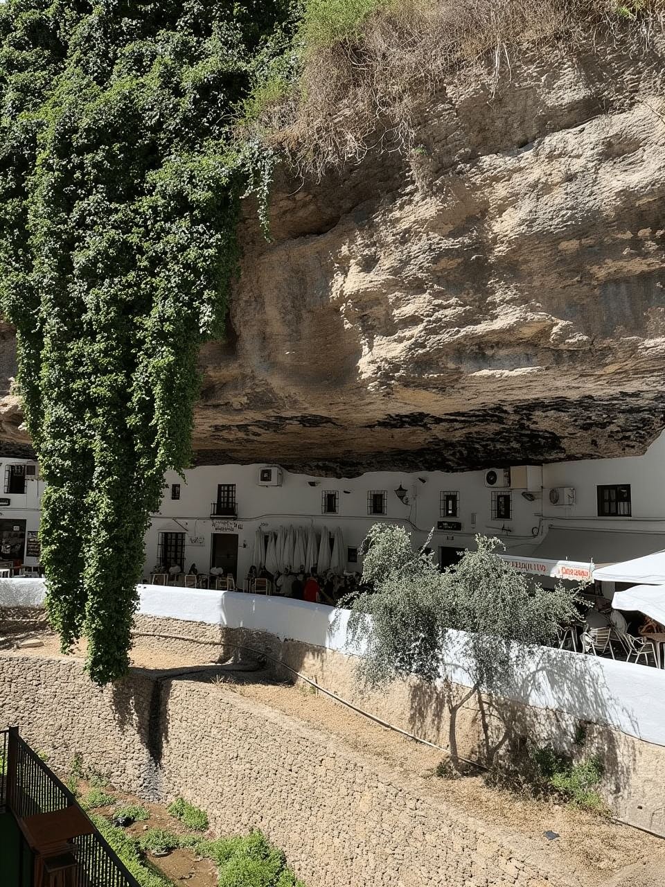 Von Malaga: Tagesausflug nach Ronda und Setenil de las Bodegas