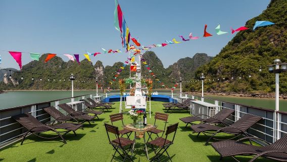 Halong Bay Day Trip with Deluxe cruise