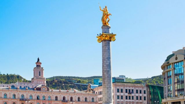 ทัวร์ 1 วันเหมารถที่จตุรัสเสรีภาพ ทบิลิซี จอร์เจีย