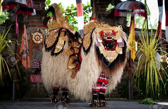 峇裡島傳統舞蹈、瀑布和印度教寺廟（含午餐）