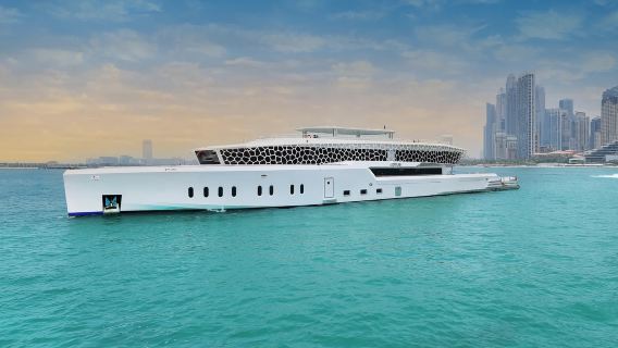 Pelayaran Makan Malam Perahu Layar Mega Lotus Dubai
