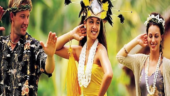 Pearl Harbor, Dole-Plantage und Polynesian Center von Waikiki aus