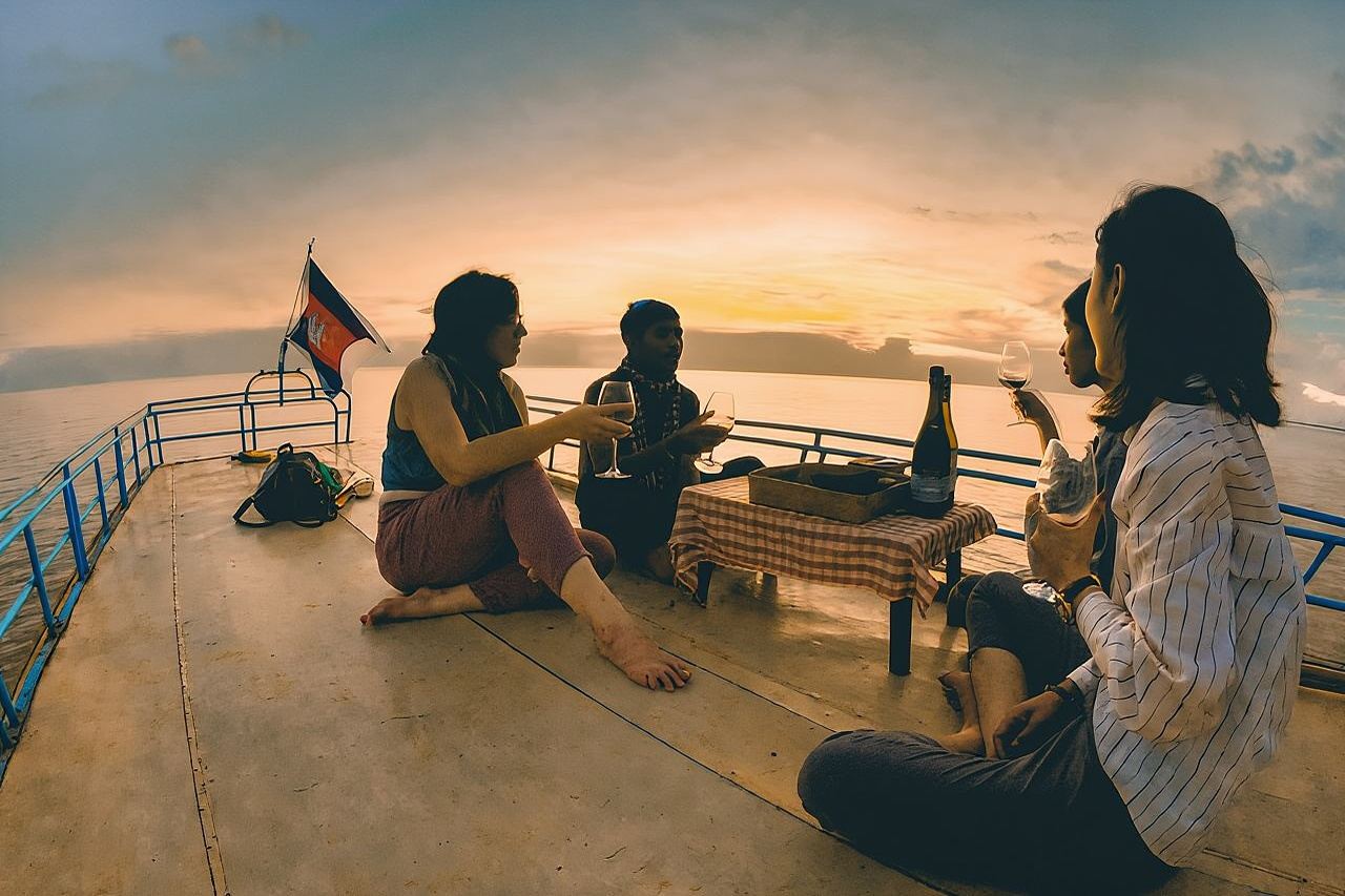 Floating Village Sunset Boat & Jeep Tour - Inclusive Drinks