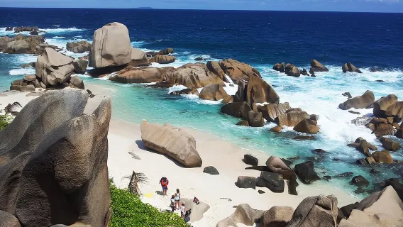 Tour di Anse Marron