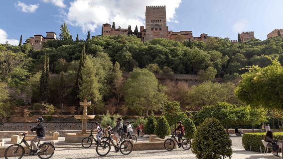 Albaicin & Sacramonte Electric Bike Tour in Granada