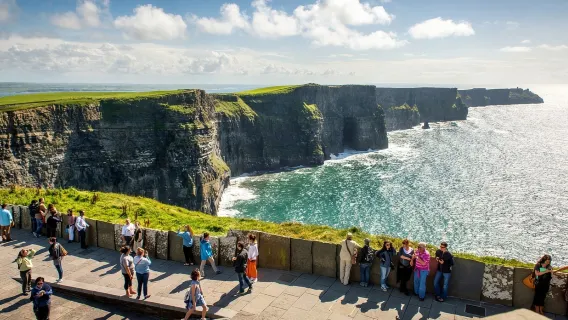 Dagstur till Cliffs of Moher med valfri tur/retur från Dublin/Galway/Cork/Limerick