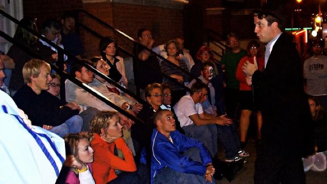 Haunted Nashville Night-Time Walking Tour with Costumed Guide