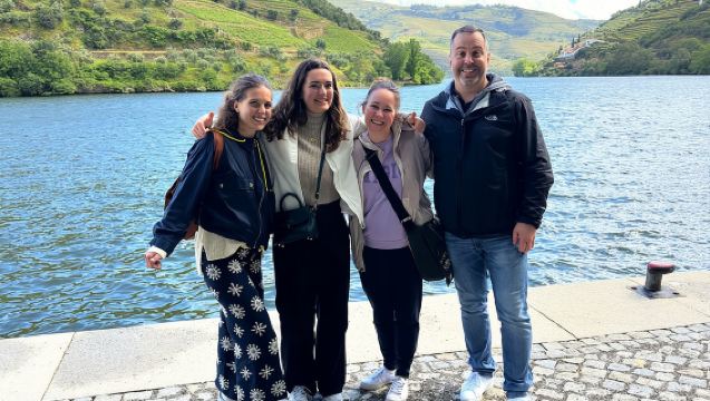 From Porto: Douro Valley Tour with 2 Wineries, Lunch and Cruise