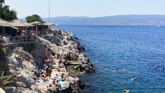 Hydra Island: Full Day Trip from Athens with Swimming