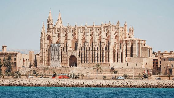 Mallorca: Palma City Cruise with Iconic Sights