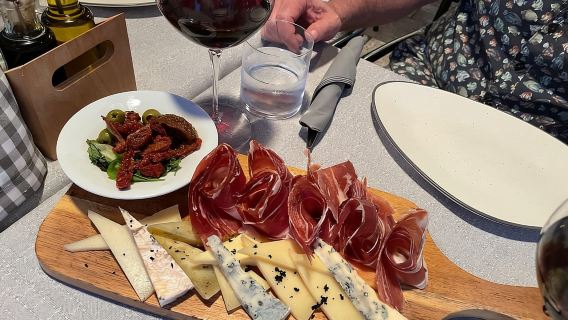 Spalato: tour dei tesori storici e gastronomici con mercato ortofrutticolo