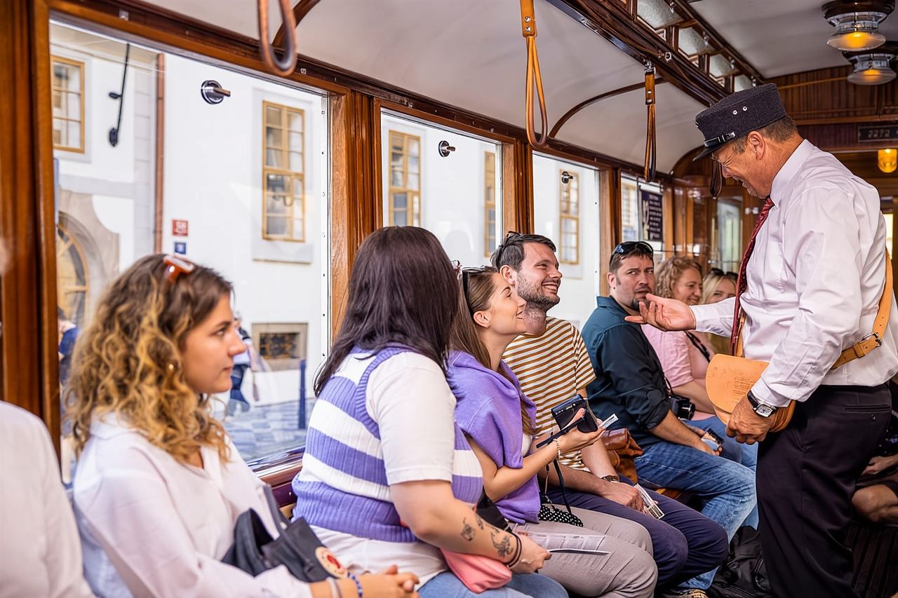 Prague: Hop-on Hop-Off Historical Tram Ticket for Line 42