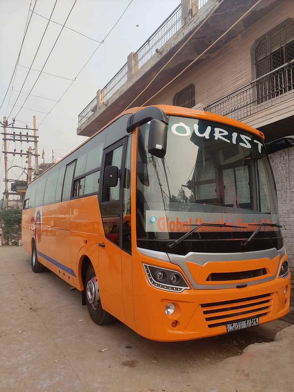 Deluxe Shared Tourist Bus with Lunch Included (KTM-PKR-KTM)