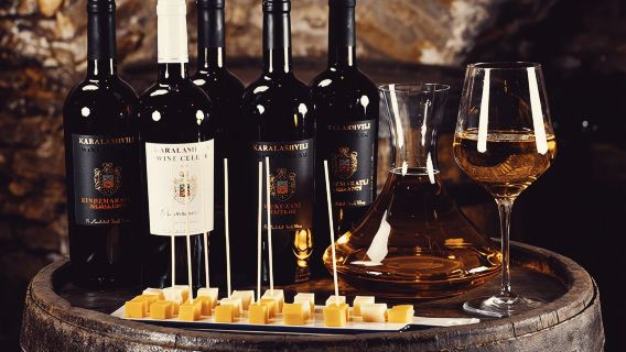 Частная дегустация вин в историческом винном погребе Каралашвили